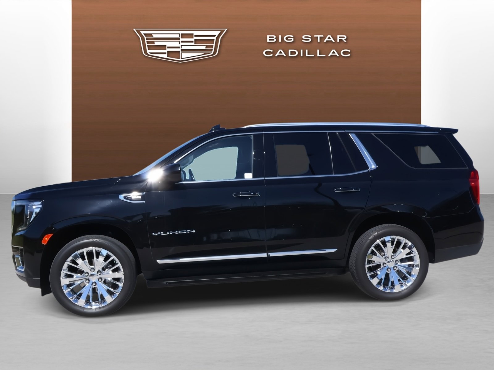 Used 2022 GMC Yukon SLT image 2