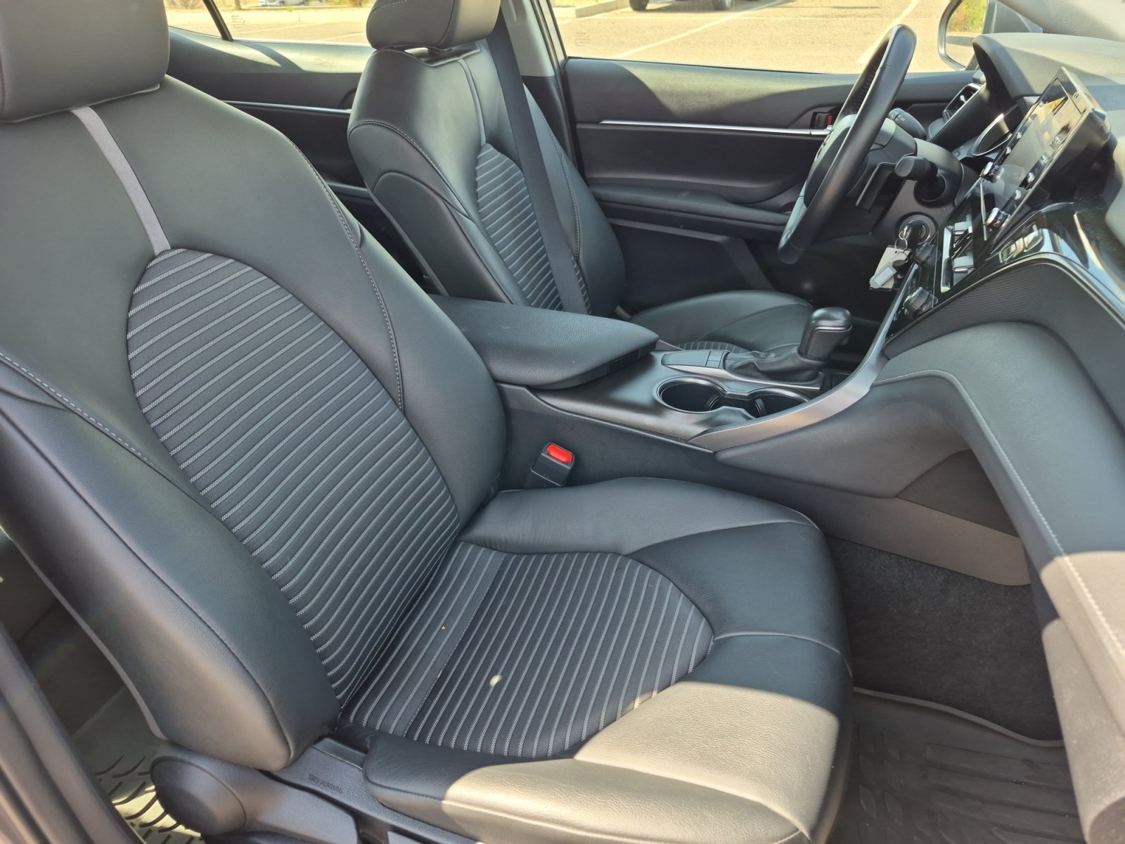 Used 2024 Toyota Camry SE FWD image 23