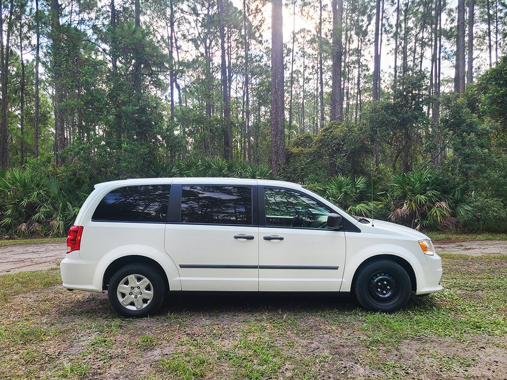 Used 2012 RAM C/V w/ PWR Window Group image 8