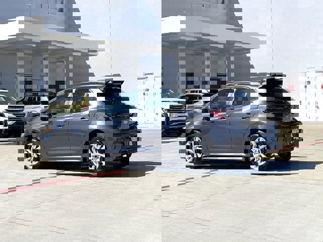 Used 2023 Toyota Corolla SE image 4