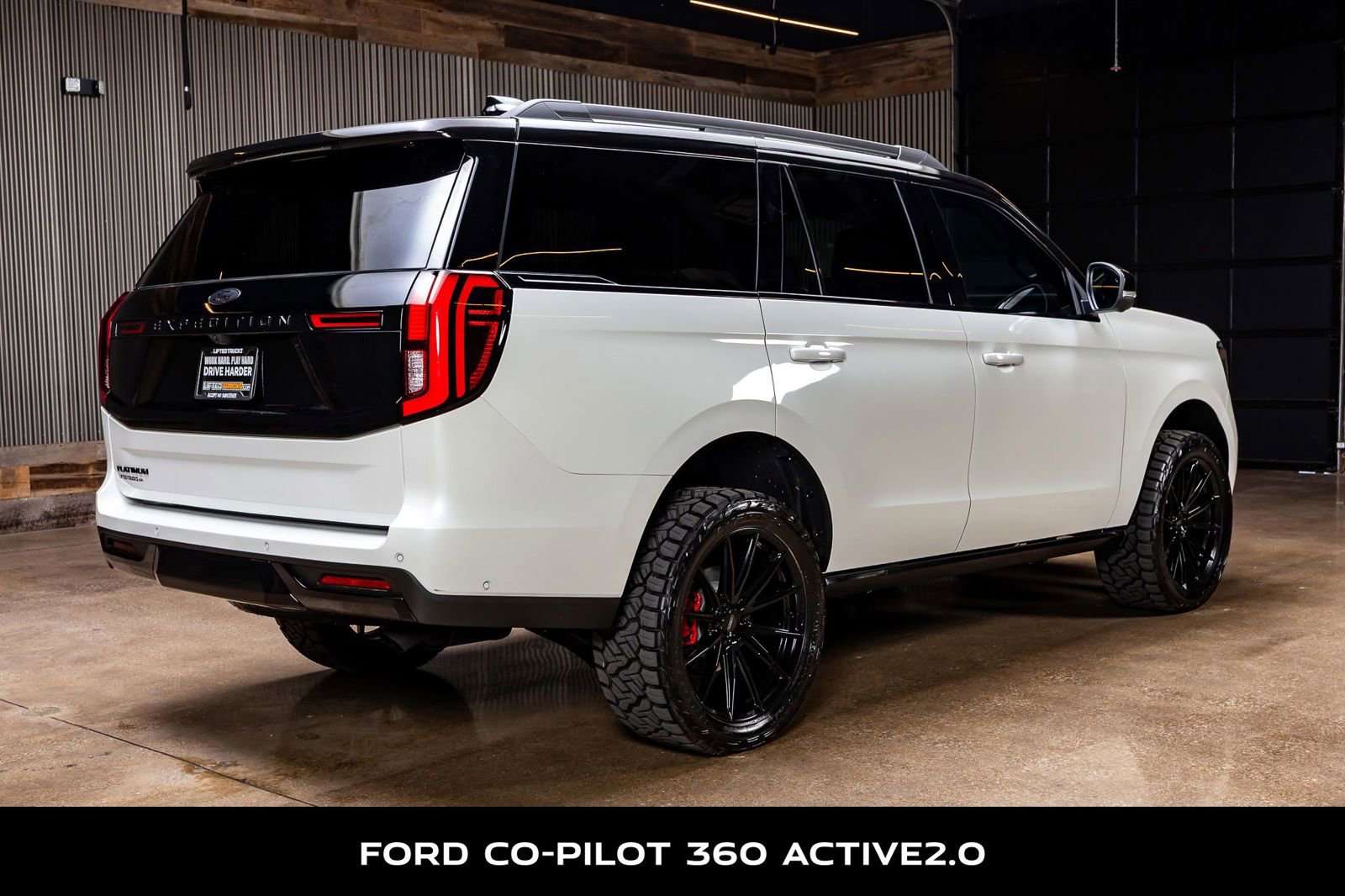 Used 2025 Ford Expedition Platinum w/ Stealth Performance Package image 10