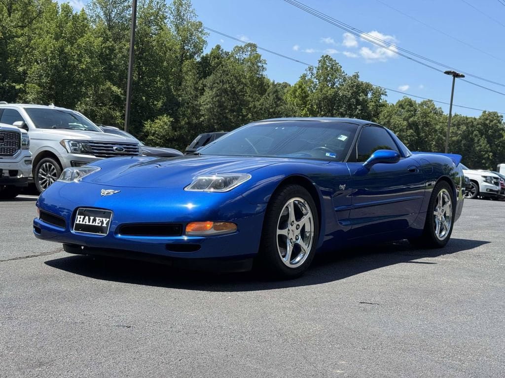 Used 2003 Chevrolet Corvette Coupe w/ Preferred Equipment Group RWD image 24