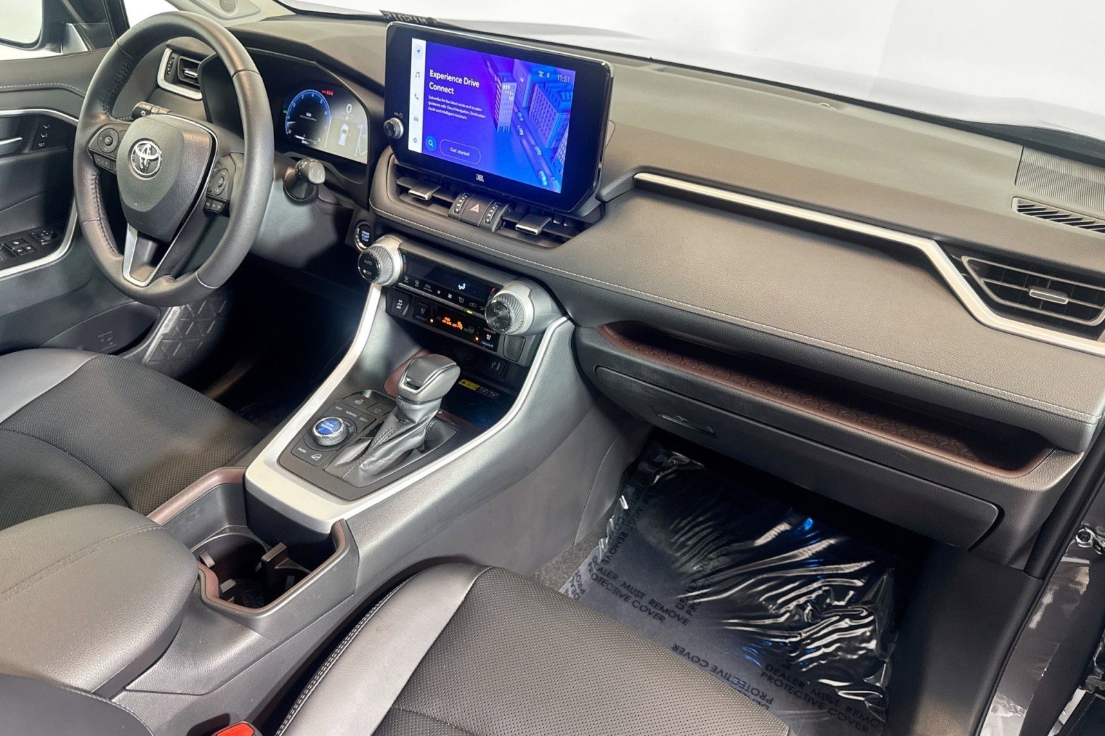 Used 2024 Toyota RAV4 Limited image 28