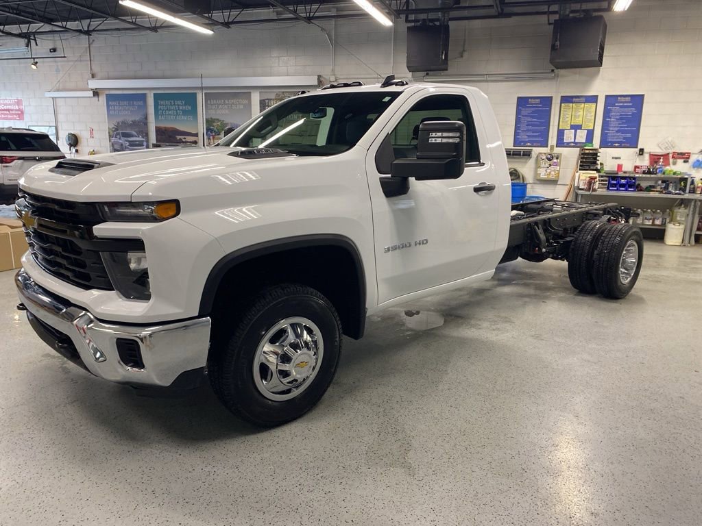 New 2026 Chevrolet Silverado 3500 W/T w/ WT Convenience Package image 3