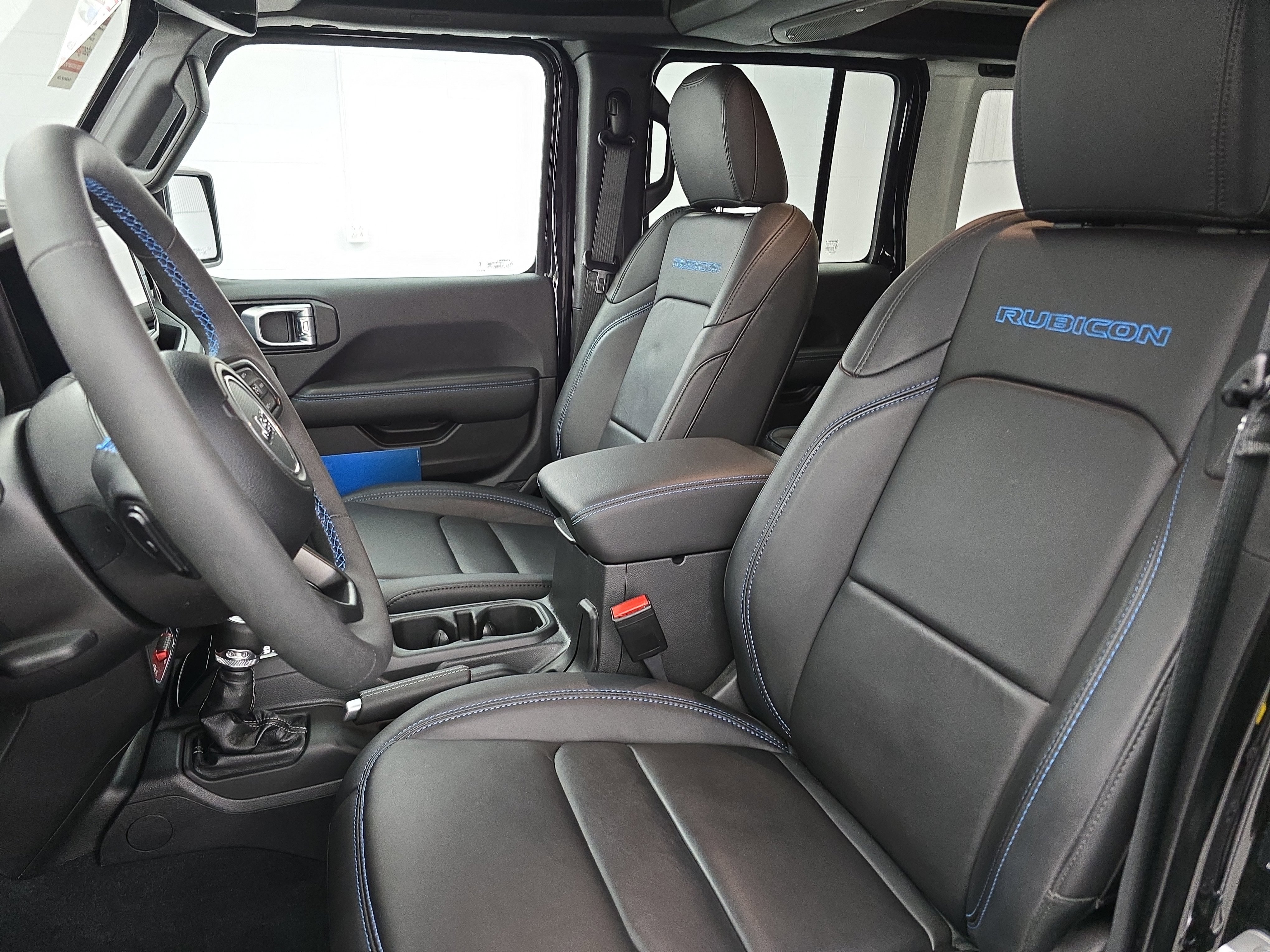 Used 2024 Jeep Wrangler Unlimited Rubicon 4xe w/ Technology Group image 14