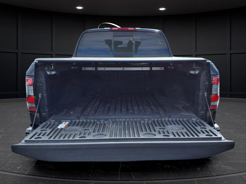 Used 2023 Nissan Frontier PRO-4X w/ Pro Convenience Package image 5