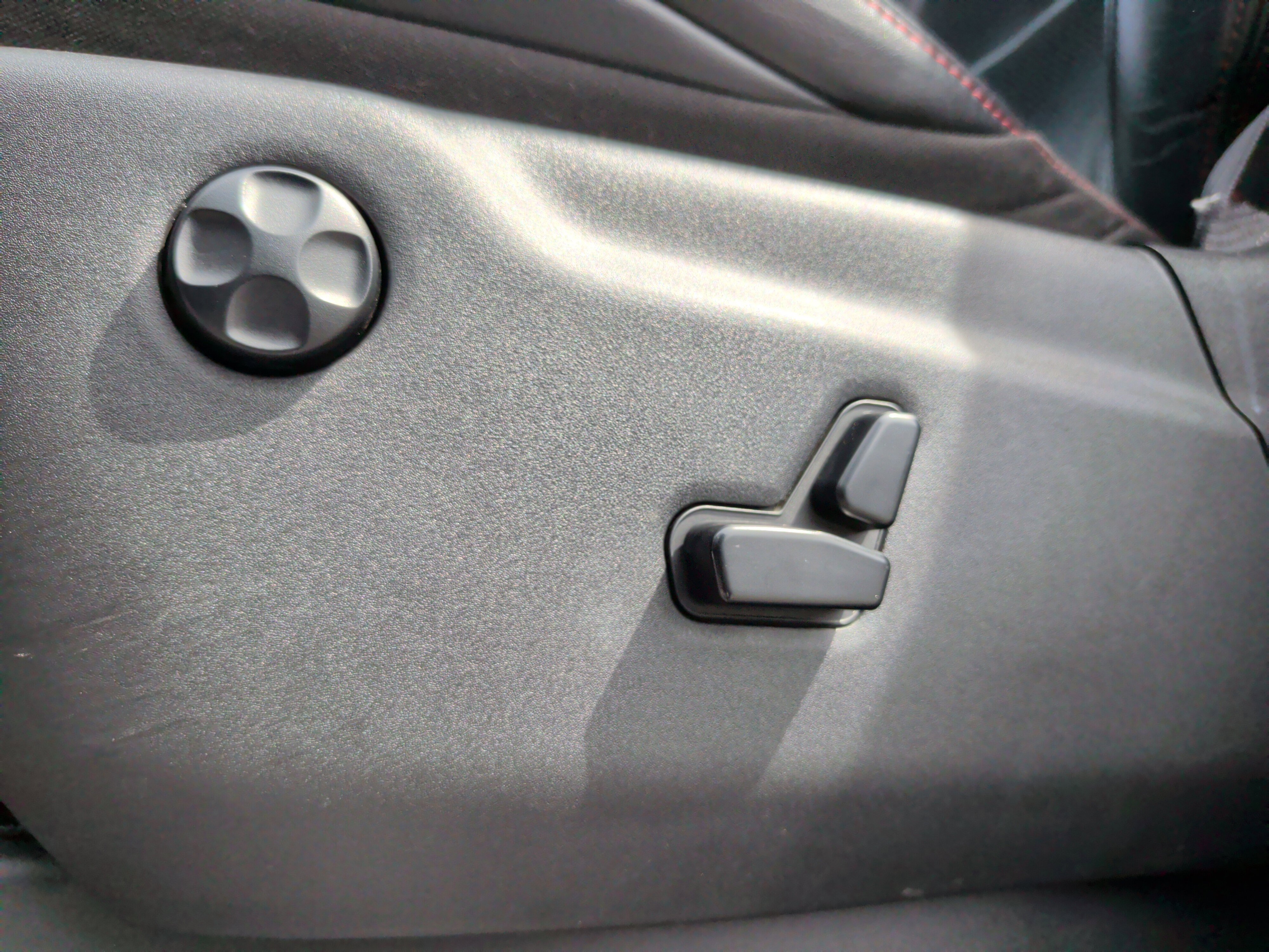 Used 2019 Jeep Grand Cherokee Trailhawk w/ Trailhawk Luxury Group image 25