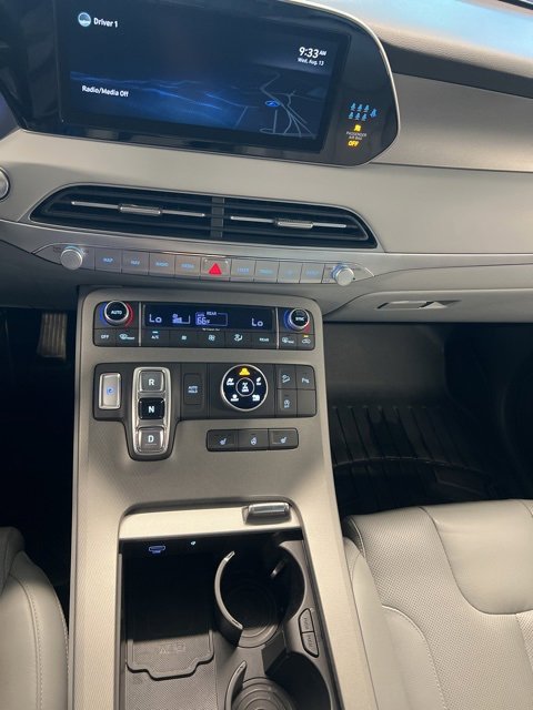 Used 2022 Hyundai Palisade SEL w/ 8P Bench Seat Package image 33