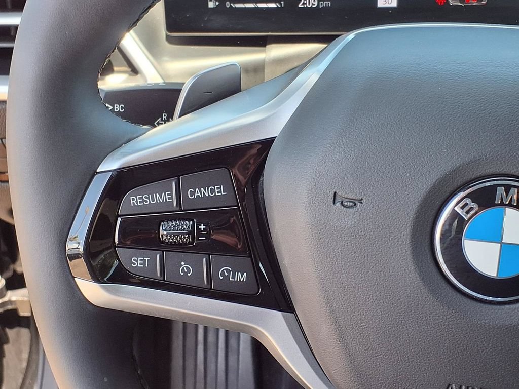 Used 2025 BMW 230i Coupe w/ Premium Package RWD image 33