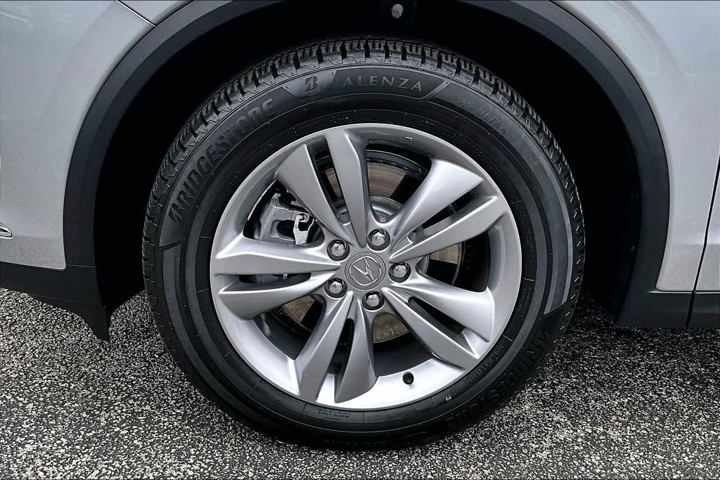 Used 2024 Acura MDX SH-AWD image 11