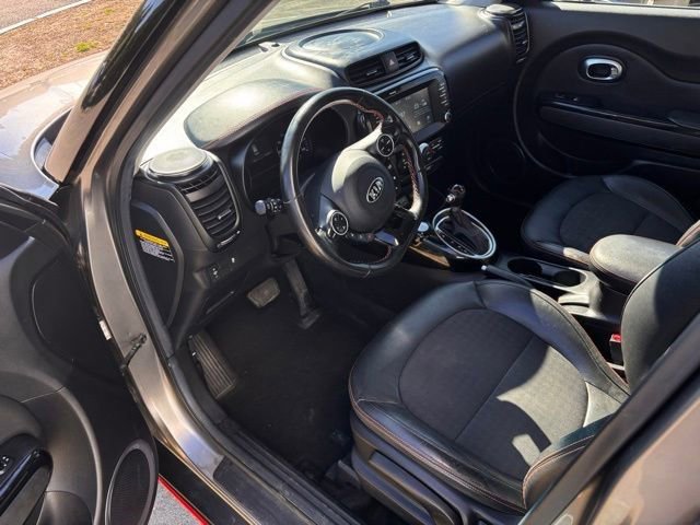 Used 2019 Kia Soul ! FWD image 18