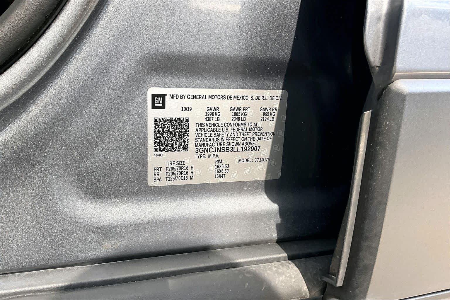 Used 2020 Chevrolet Trax LS w/ Tint and Cruise Package AWD/4WD image 33
