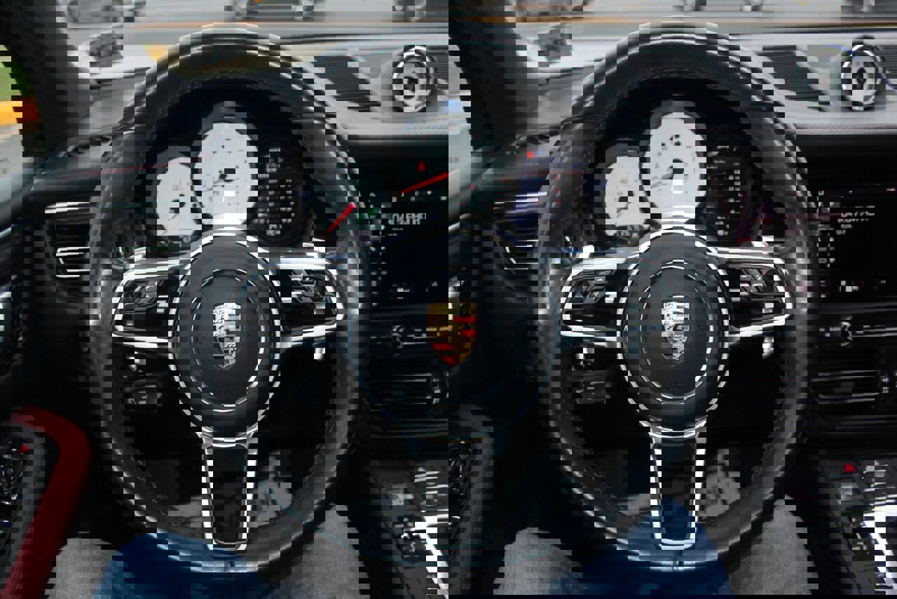 Used 2021 Porsche Macan GTS image 6