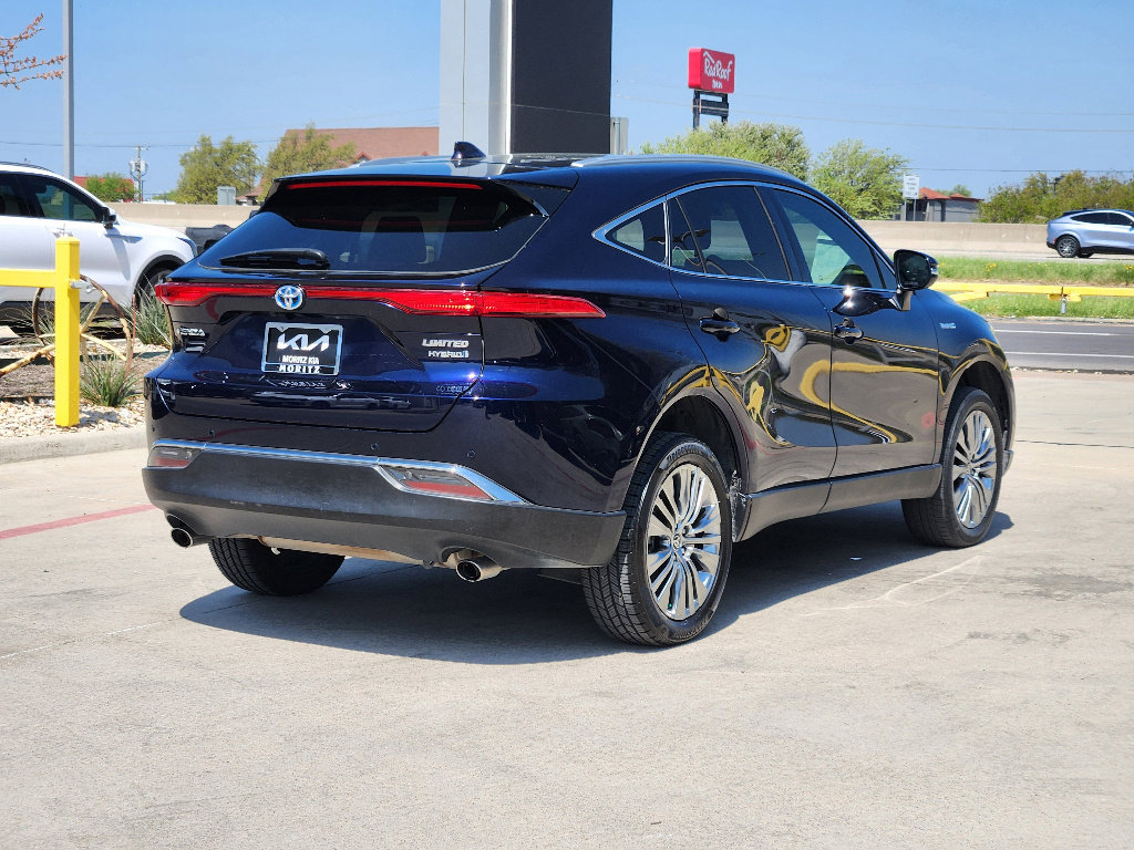 Used 2021 Toyota Venza Limited image 4