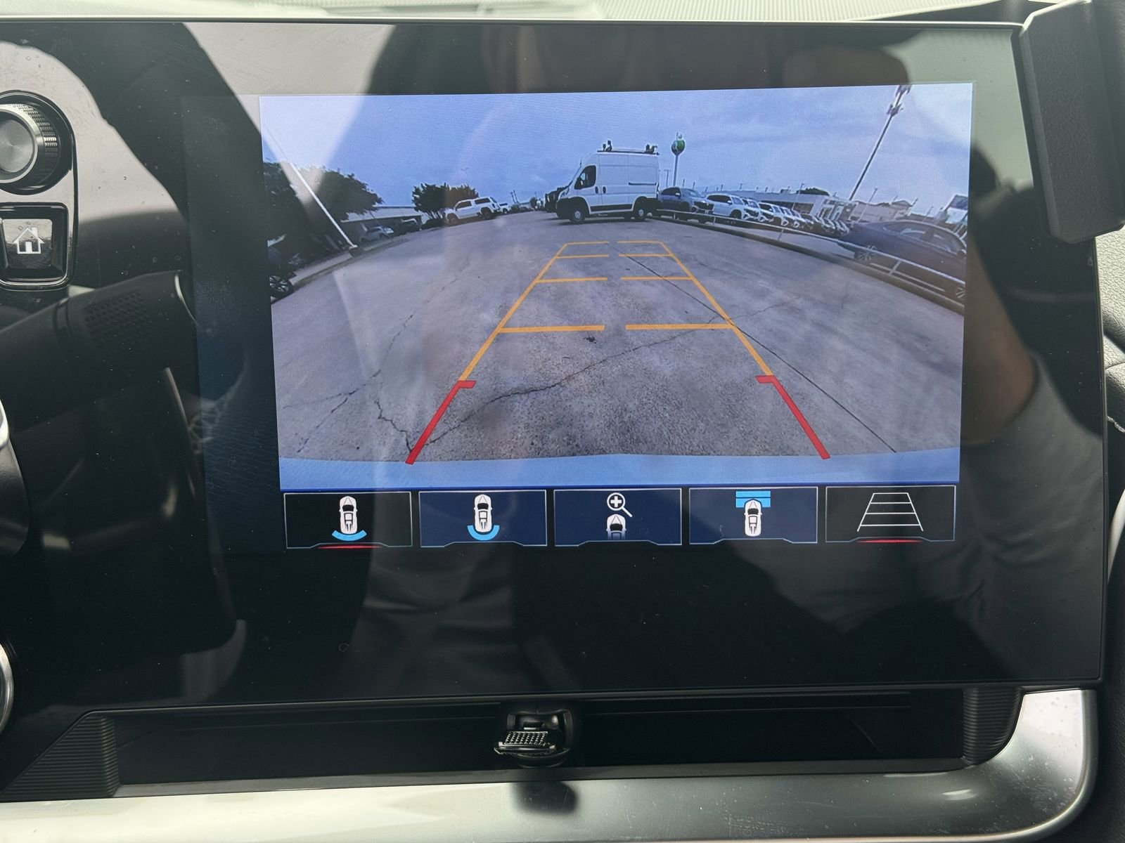 Used 2024 Chevrolet Corvette Stingray Preferred Cpe w/ 2LT RWD image 18