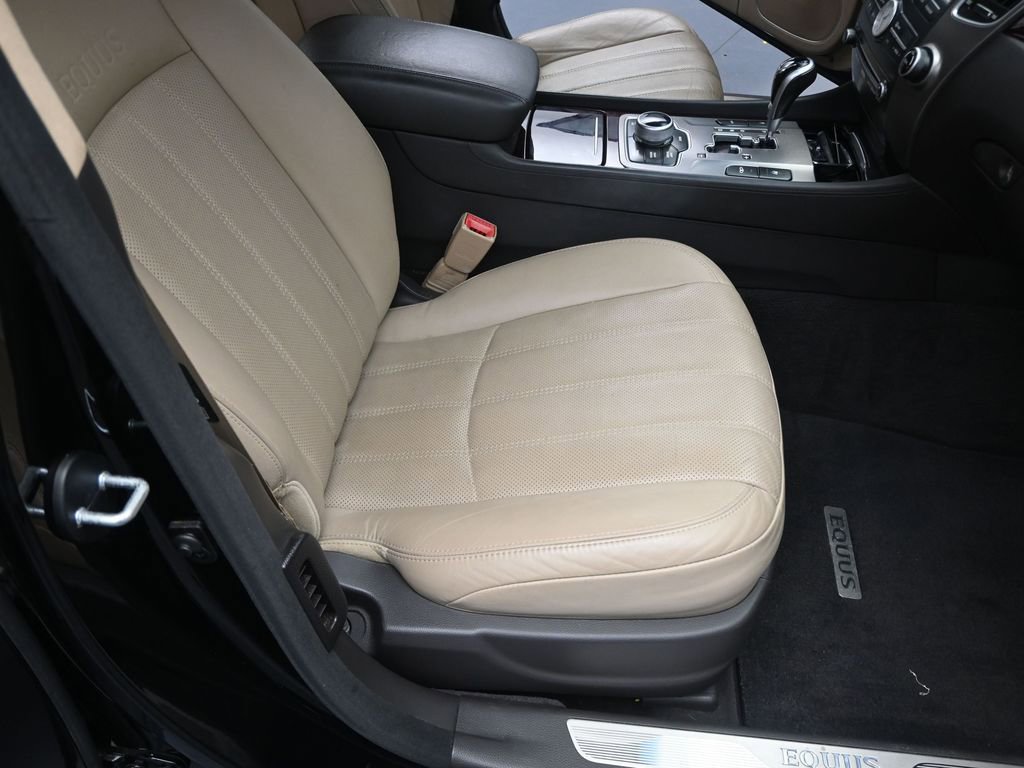 Used 2012 Hyundai Equus Signature image 36
