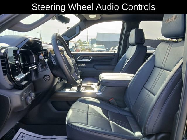 Used 2025 Chevrolet Silverado 1500 High Country image 11