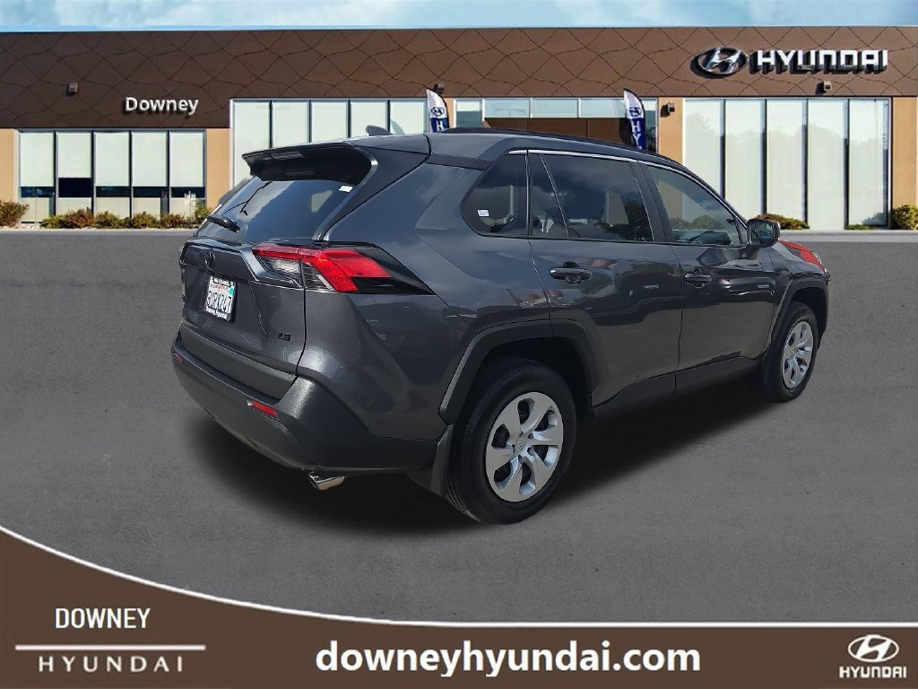 Used 2021 Toyota RAV4 LE w/ Carpet Mat Package (TMS) FWD image 5