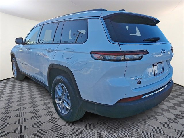 Used 2023 Jeep Grand Cherokee L Laredo image 4