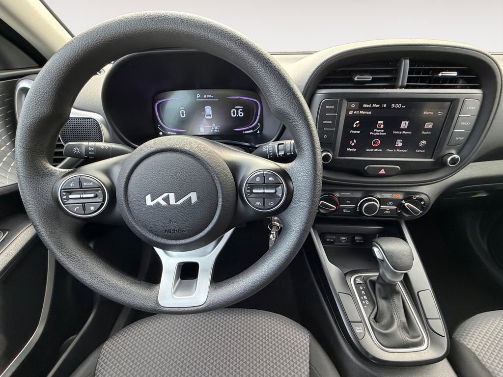 Used 2025 Kia Soul LX w/ LX Technology Package image 15