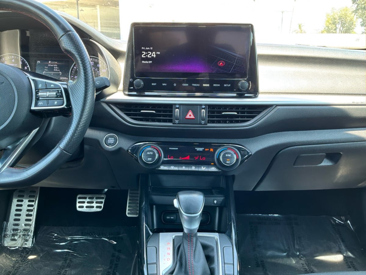 Used 2024 Kia Forte GT FWD image 15