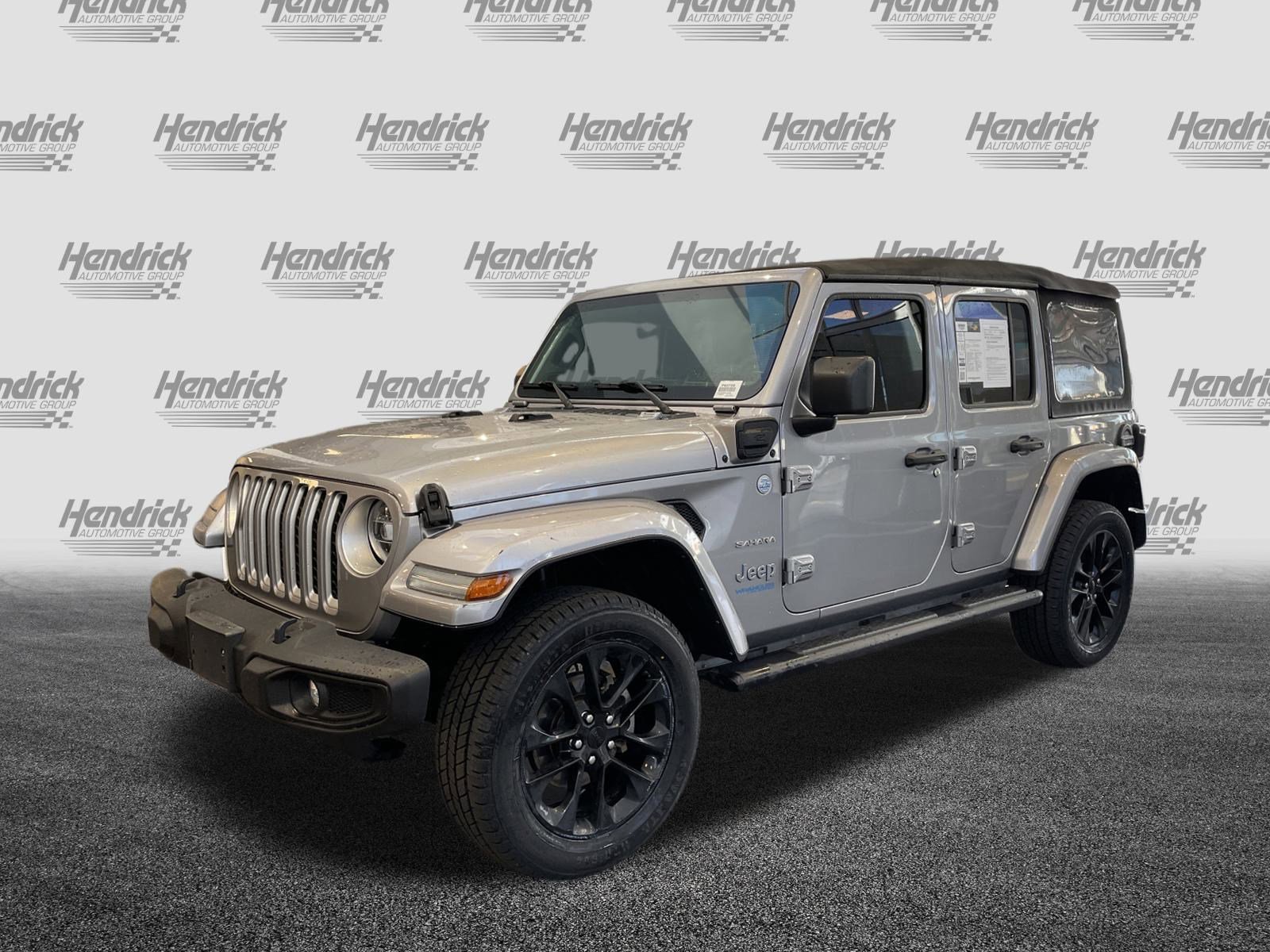 Used 2021 Jeep Wrangler Unlimited Sahara w/ Cold Weather Group AWD/4WD image 6