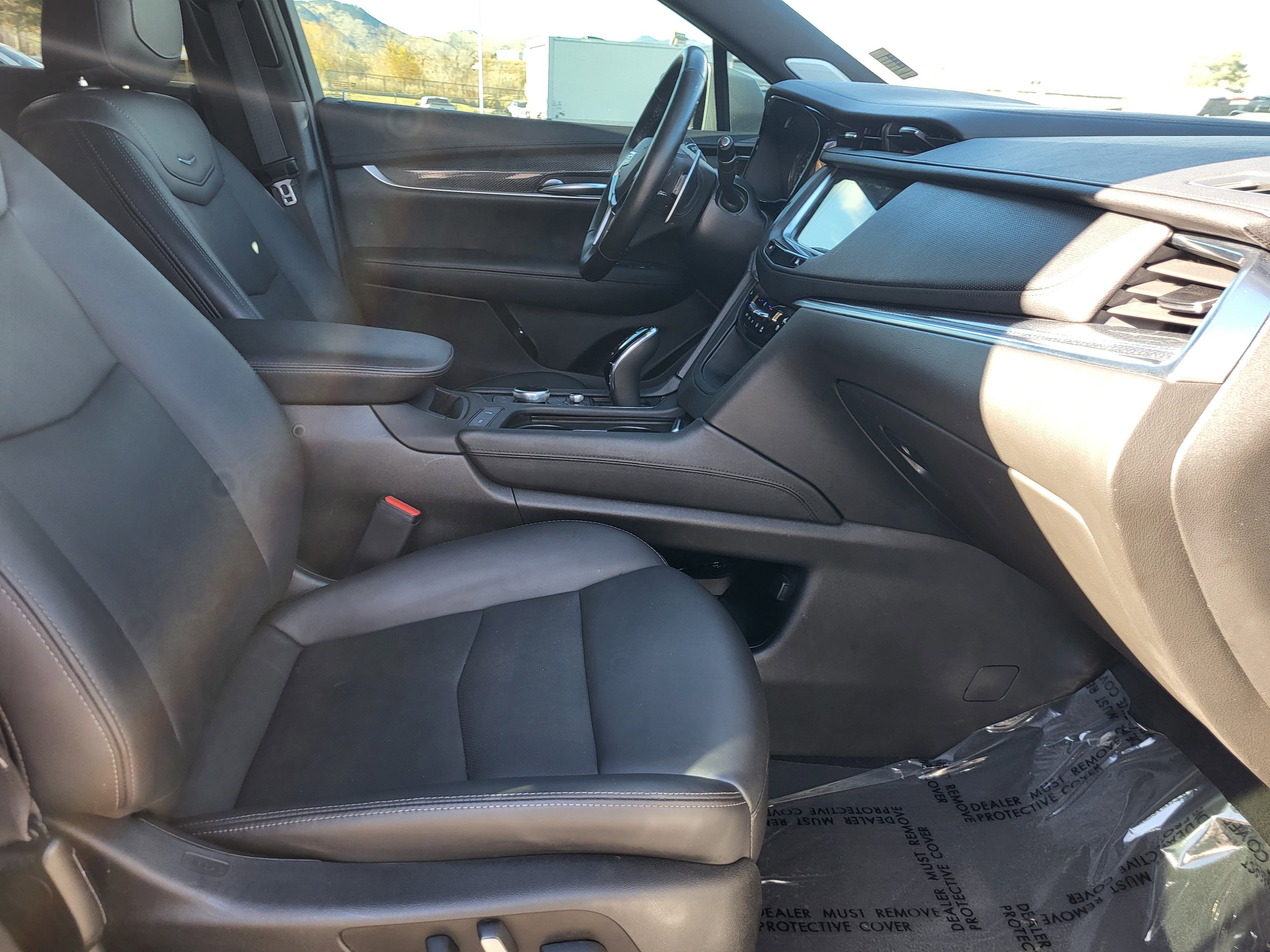 Used 2023 Cadillac XT5 Sportv w/ Technology Package image 18