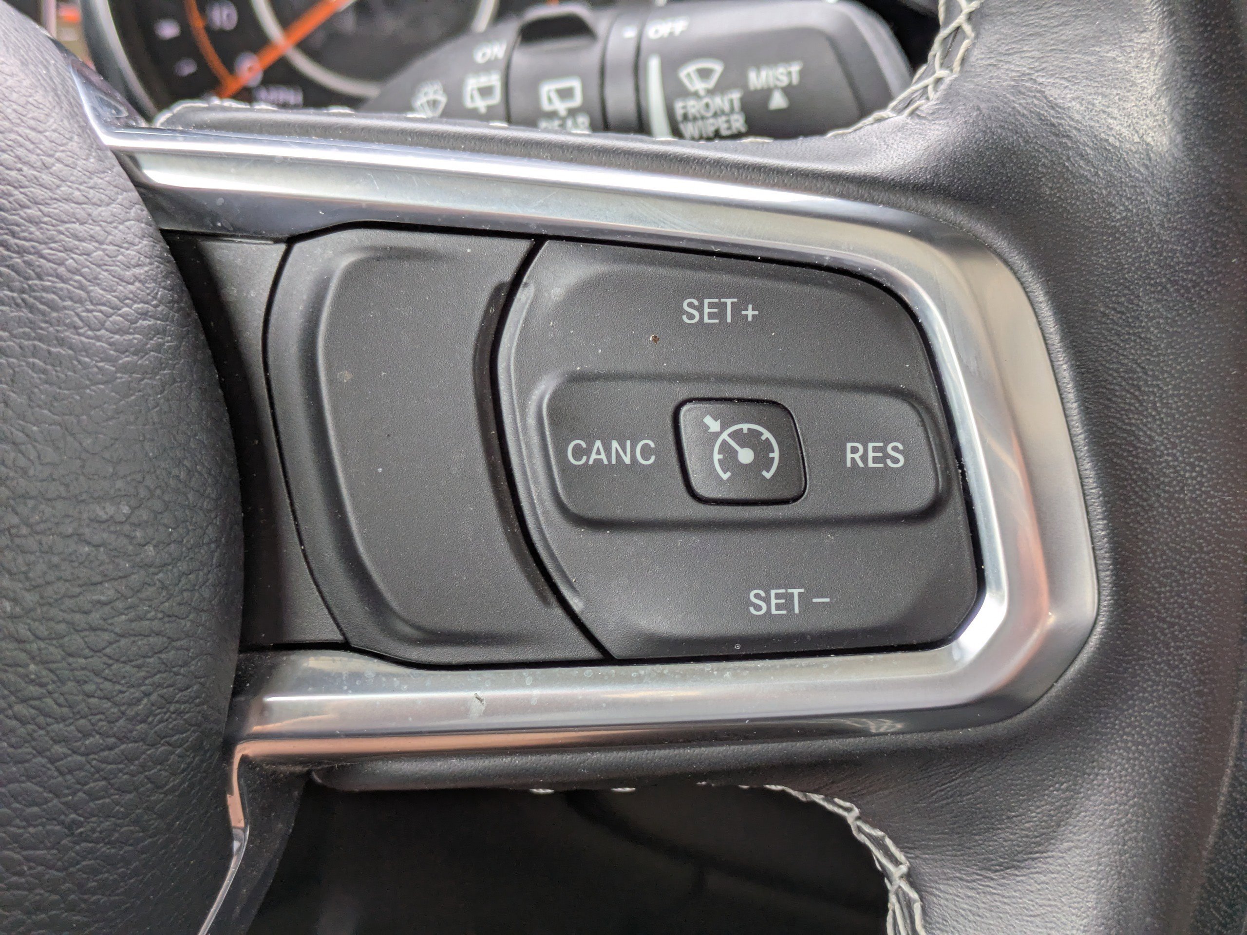 Certified 2022 Jeep Wrangler Unlimited Sahara w/ Dual Top Group image 21