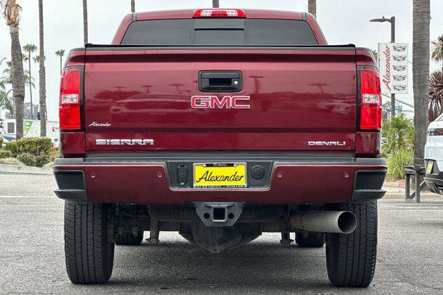 Used 2017 GMC Sierra 2500 Denali w/ Duramax Plus Package AWD/4WD image 5