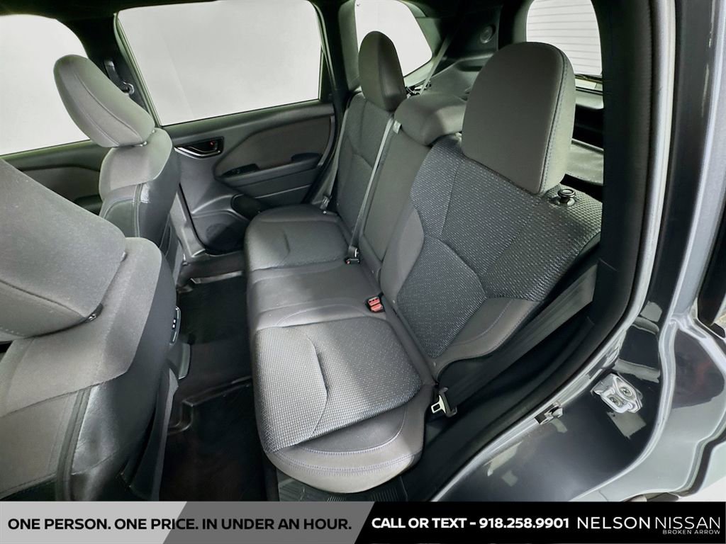 Used 2025 Subaru Forester Premium image 24