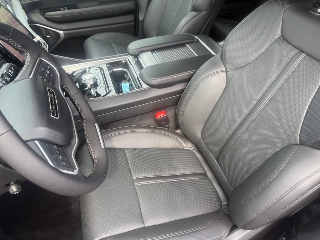 New 2026 Jeep Grand Wagoneer 4WD image 15