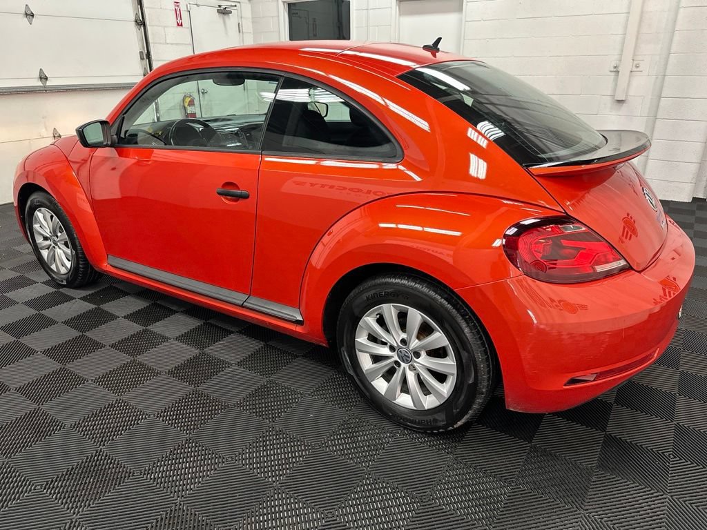 Used 2018 Volkswagen Beetle 2.0T S FWD image 7