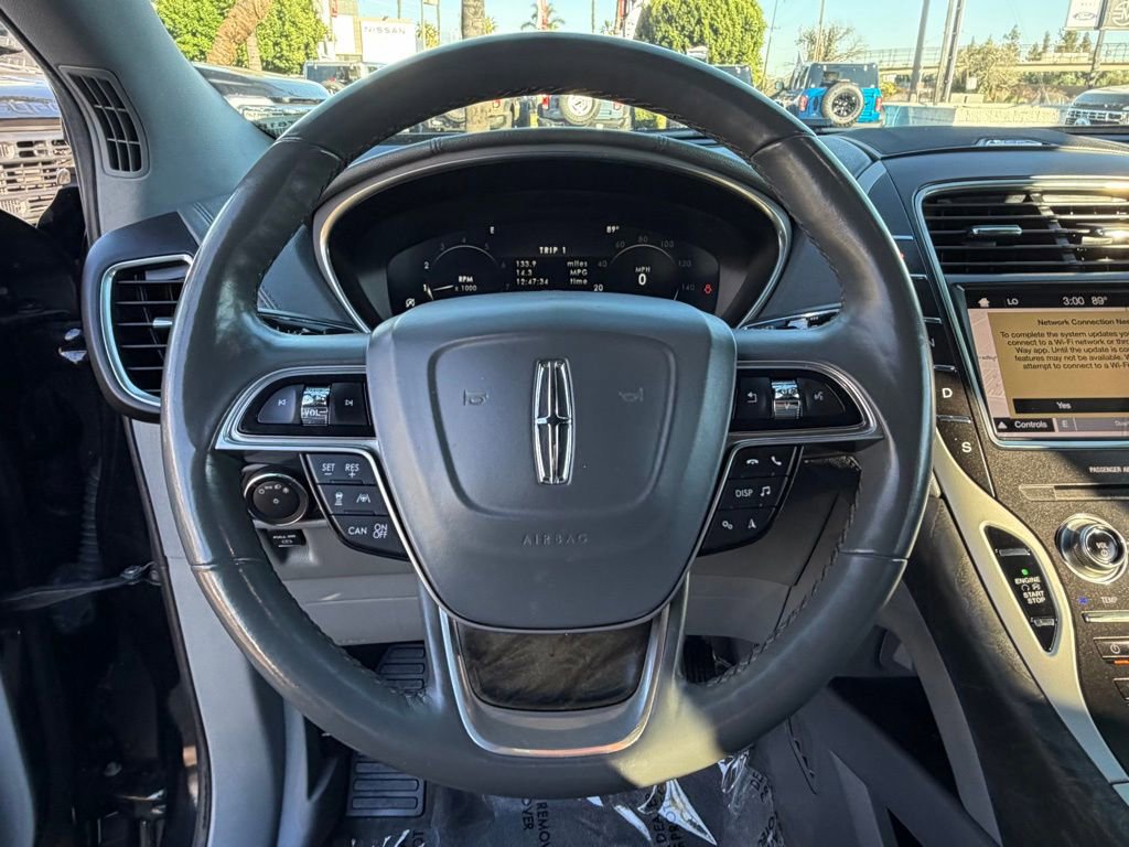 Used 2019 Lincoln Nautilus Reserve image 21