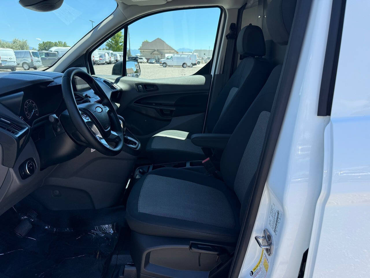 Used 2022 Ford Transit Connect XL FWD image 17