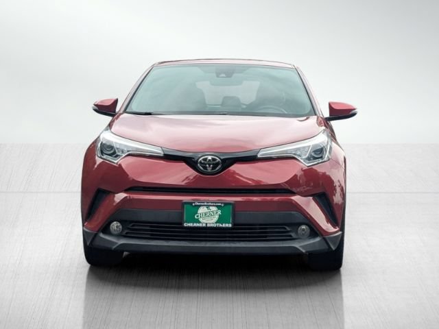 Used 2018 Toyota C-HR XLE FWD image 2