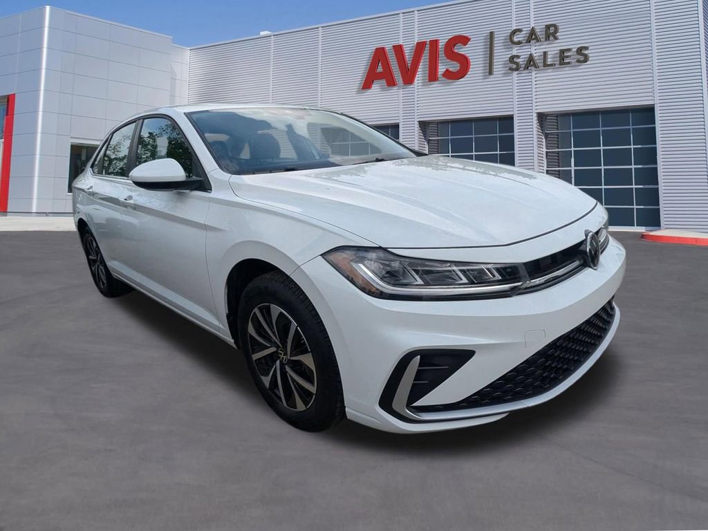 Used 2025 Volkswagen Jetta S image 3