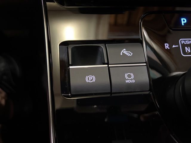 Used 2023 Subaru Solterra AWD image 31