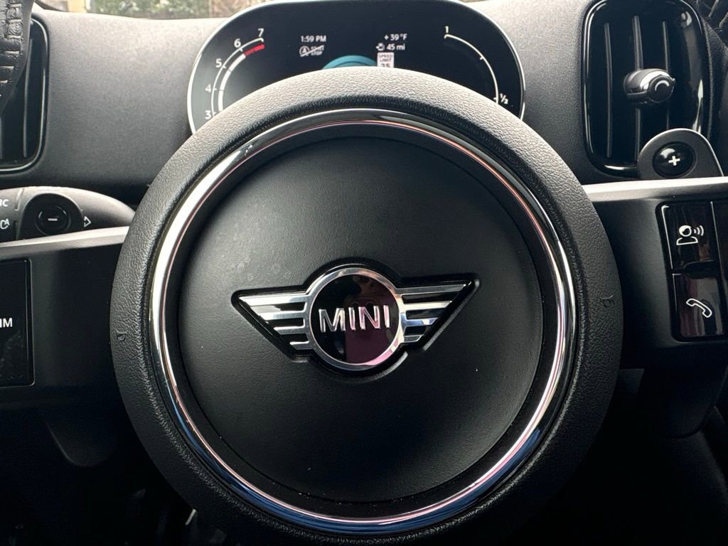 Used 2024 MINI Cooper Countryman S w/ Premium Package image 38