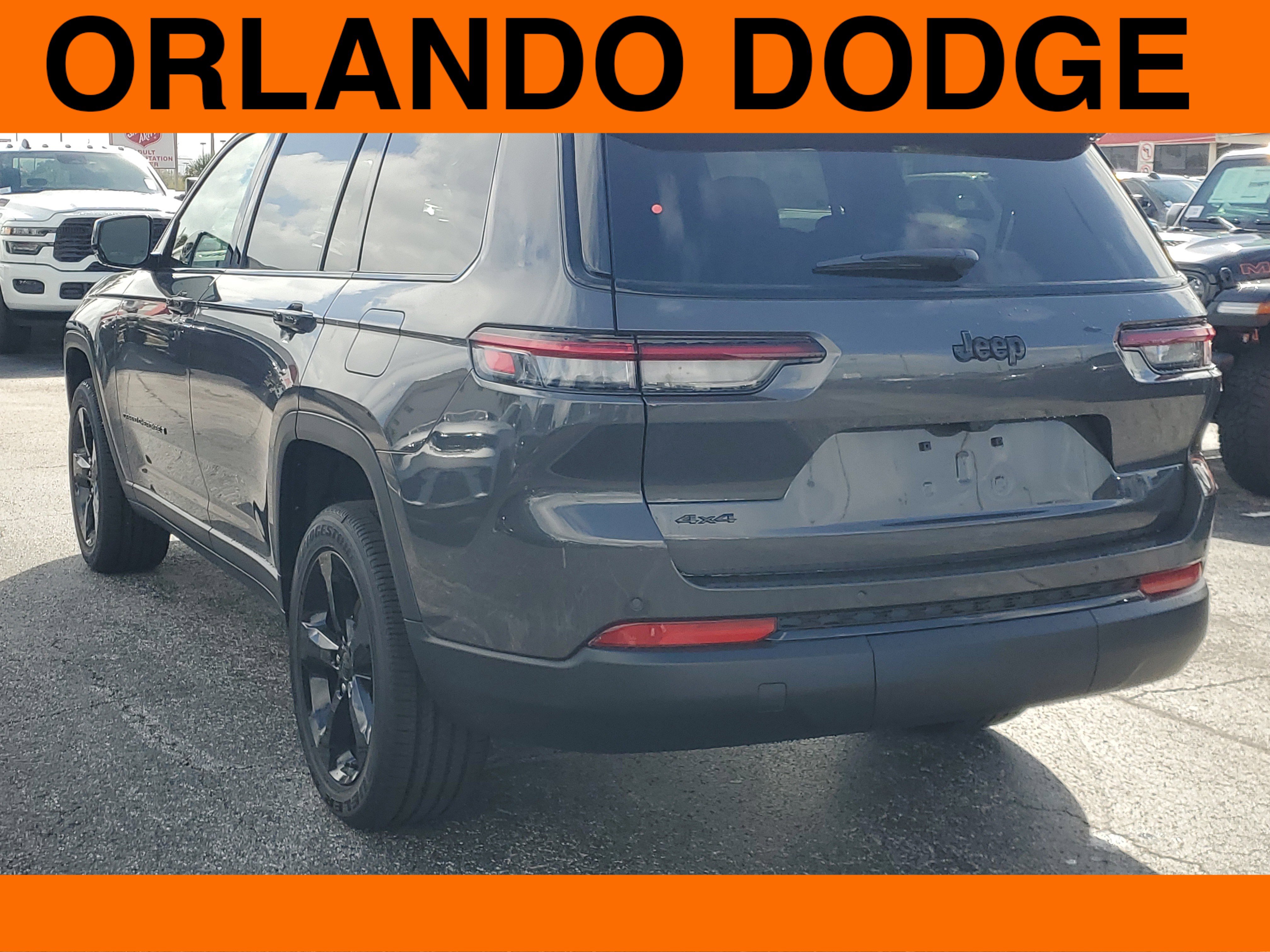 New 2025 Jeep Grand Cherokee L Altitude image 7