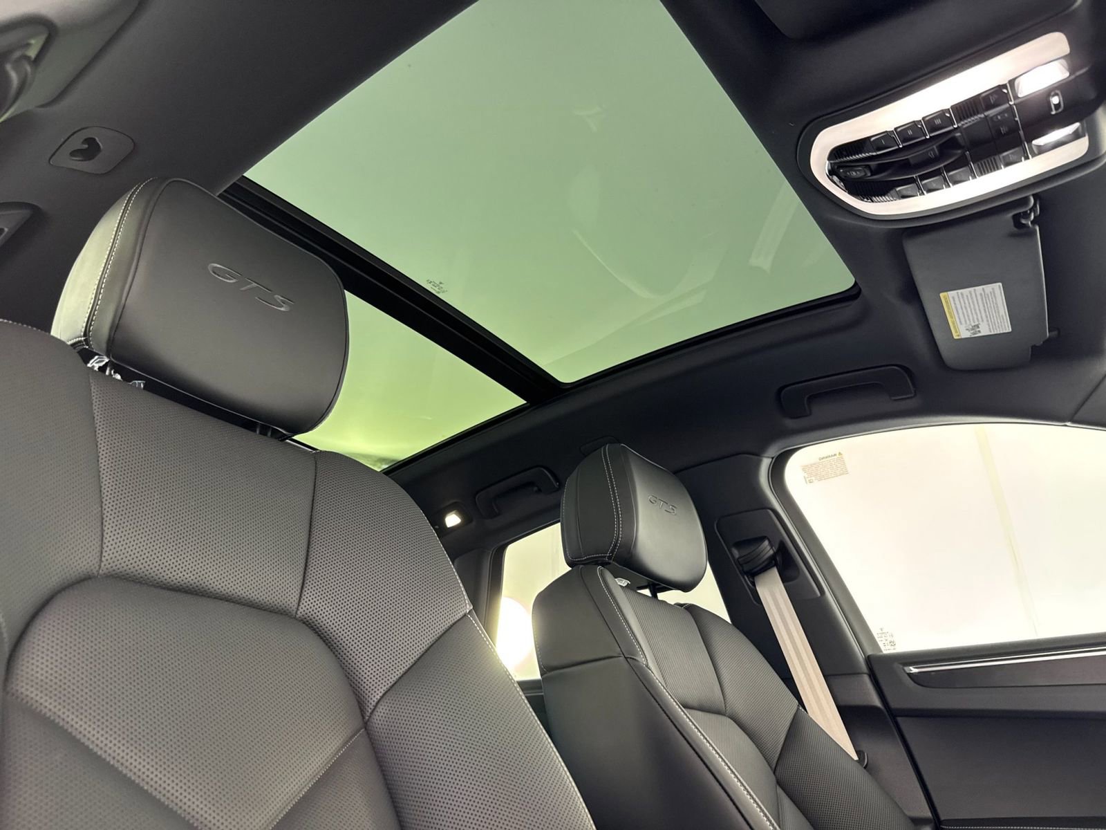 New 2026 Porsche Macan GTS AWD/4WD image 19