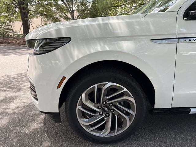 New 2027 Lincoln Navigator Reserve AWD/4WD image 10