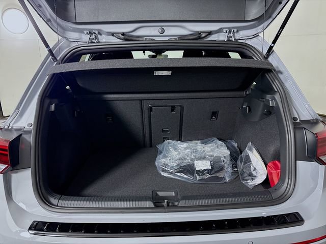 New 2025 Volkswagen GTI SE image 27