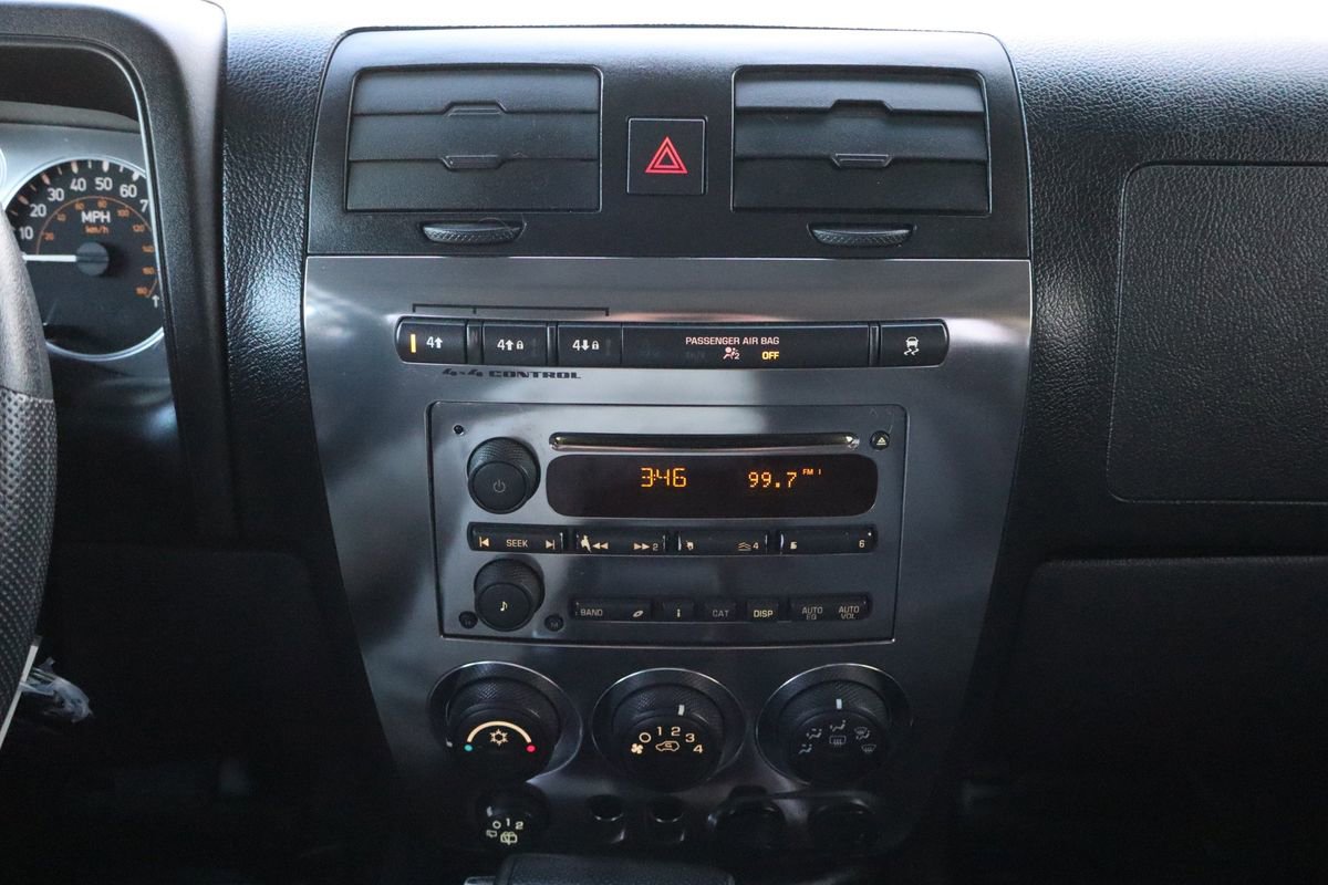 Used 2006 HUMMER H3 w/ Chrome Appearance Package image 32