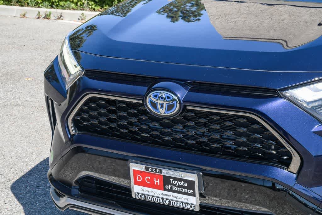 Used 2023 Toyota RAV4 XSE w/ Weather Package AWD/4WD image 5