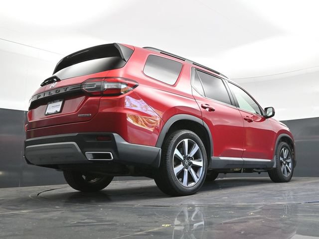Used 2023 Honda Pilot Touring image 36