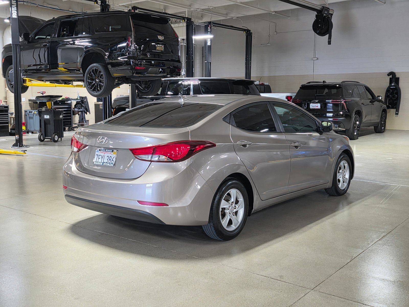 Used 2014 Hyundai Elantra SE FWD image 7
