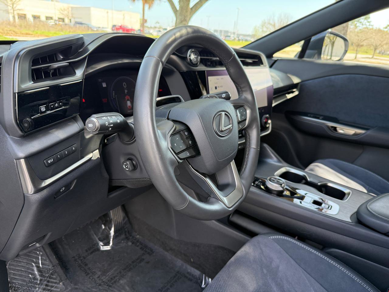 Used 2023 Lexus RZ 450e Premium w/ Accessory Package (Z1) image 14