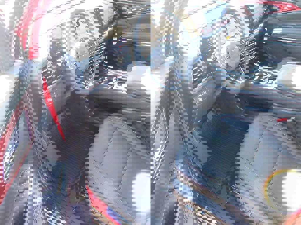 New 2026 Chevrolet Traverse Z71 w/ LPO, Floor Liner Package image 13