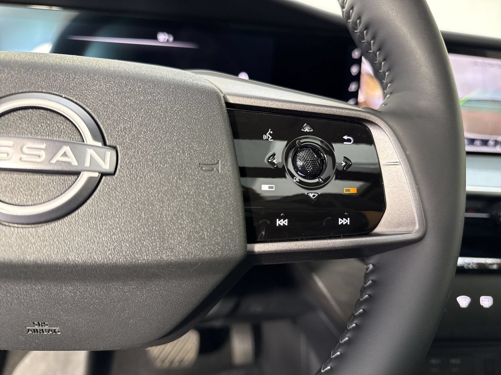 Certified 2025 Nissan Murano SL w/ Cargo Package AWD/4WD image 15