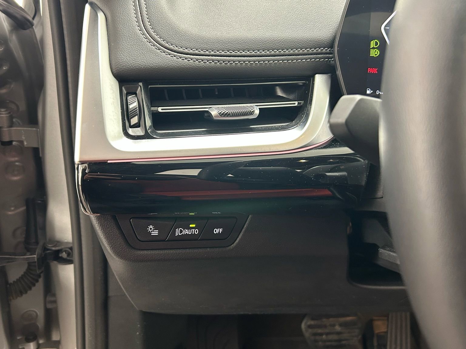 Used 2025 BMW X1 xDrive28i image 25